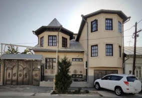 Хостел Uyut house osh в Оше