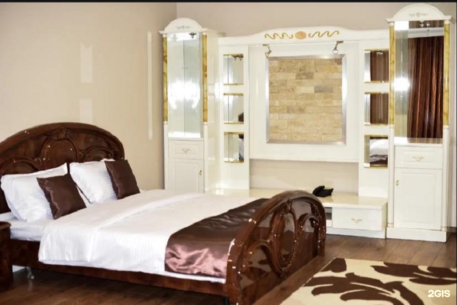 Sky Luxe Hotel