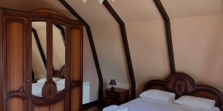 Сухум: Коттедж Абхазское поместье